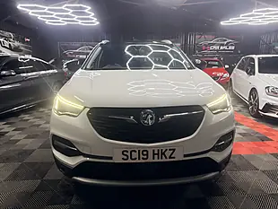 Used 2019 Vauxhall Grandland X Design Line White - Interior and Exterior details 4