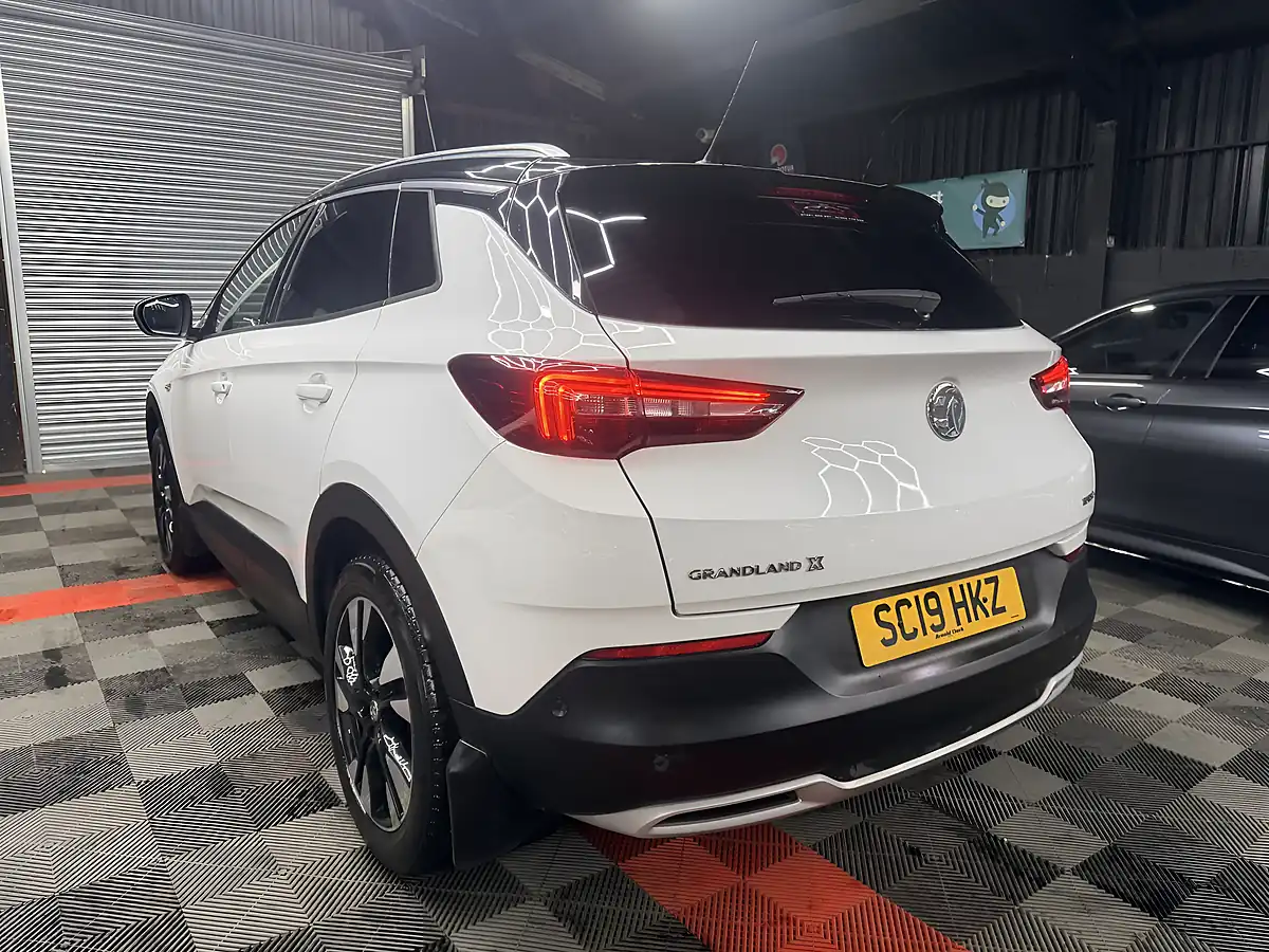 Used 2019 Vauxhall Grandland X Design Line White - Interior and Exterior details 8