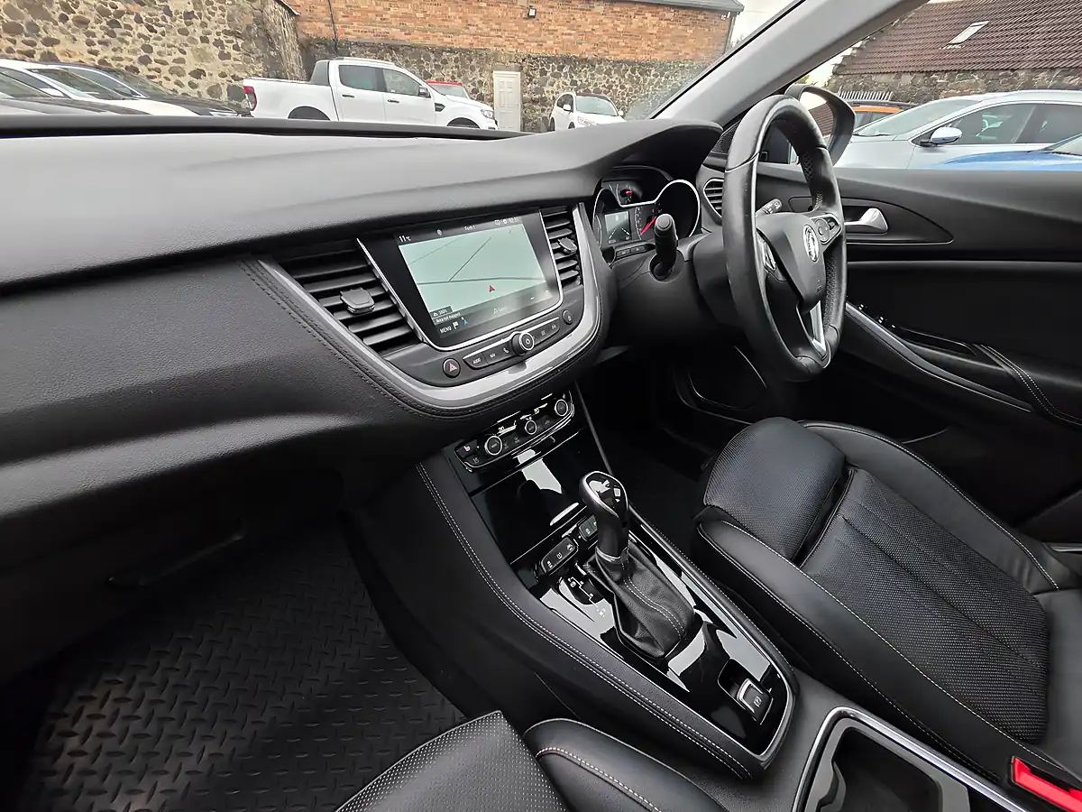 Used 2019 Vauxhall Grandland X Elite Nav Amethyst Purple Metallic - Interior and Exterior details 11