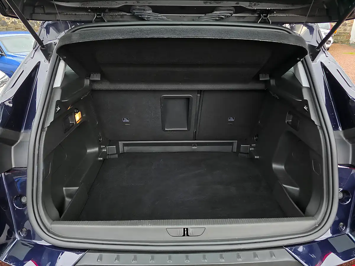 Used 2019 Vauxhall Grandland X Elite Nav Amethyst Purple Metallic - Interior and Exterior details 13