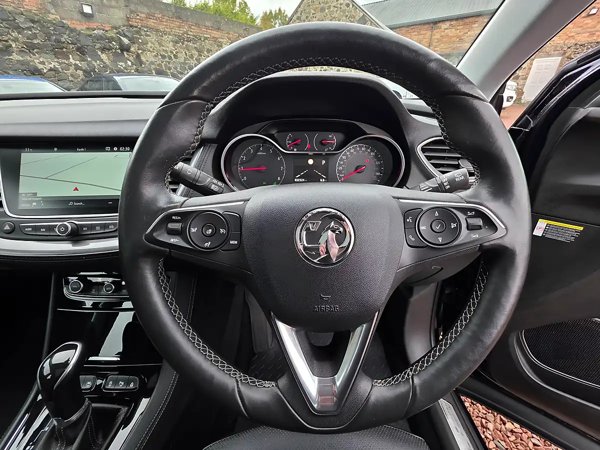 Used 2019 Vauxhall Grandland X Elite Nav Amethyst Purple Metallic - Interior and Exterior details 9