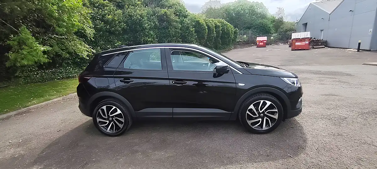 Used 2019 Vauxhall Grandland X Elite Nav Black - Interior and Exterior details 6