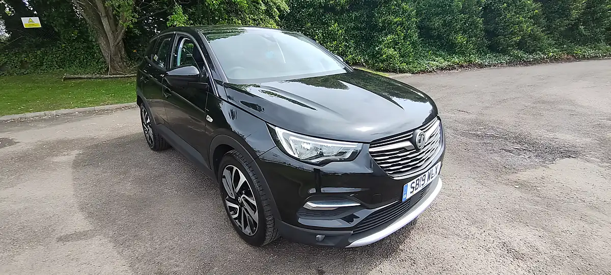 Used 2019 Vauxhall Grandland X Elite Nav Black - Interior and Exterior details 7