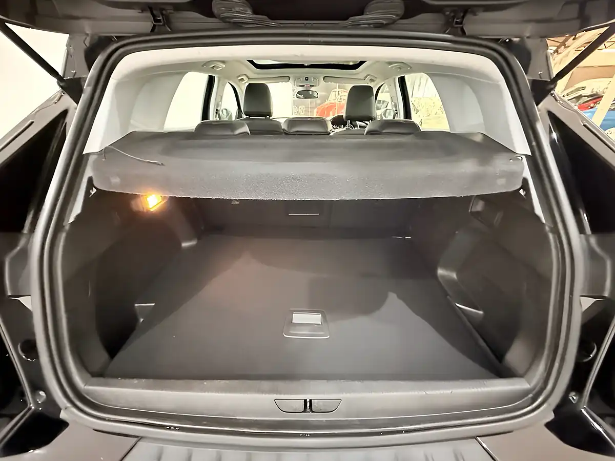 Used 2019 Vauxhall Grandland X Elite Nav Black - Interior and Exterior details 18