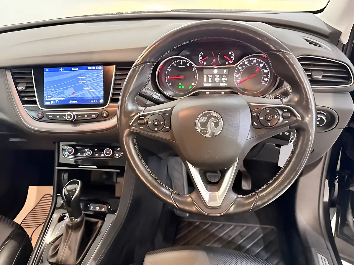 Used 2019 Vauxhall Grandland X Elite Nav Black - Interior and Exterior details 20