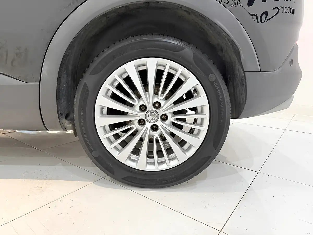 Used 2019 Vauxhall Grandland X Elite Nav Black - Interior and Exterior details 8