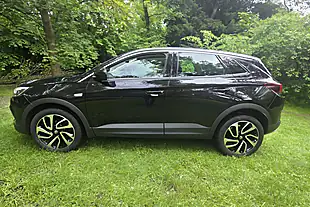Used 2019 Vauxhall Grandland X Elite Nav Black - Interior and Exterior details 5