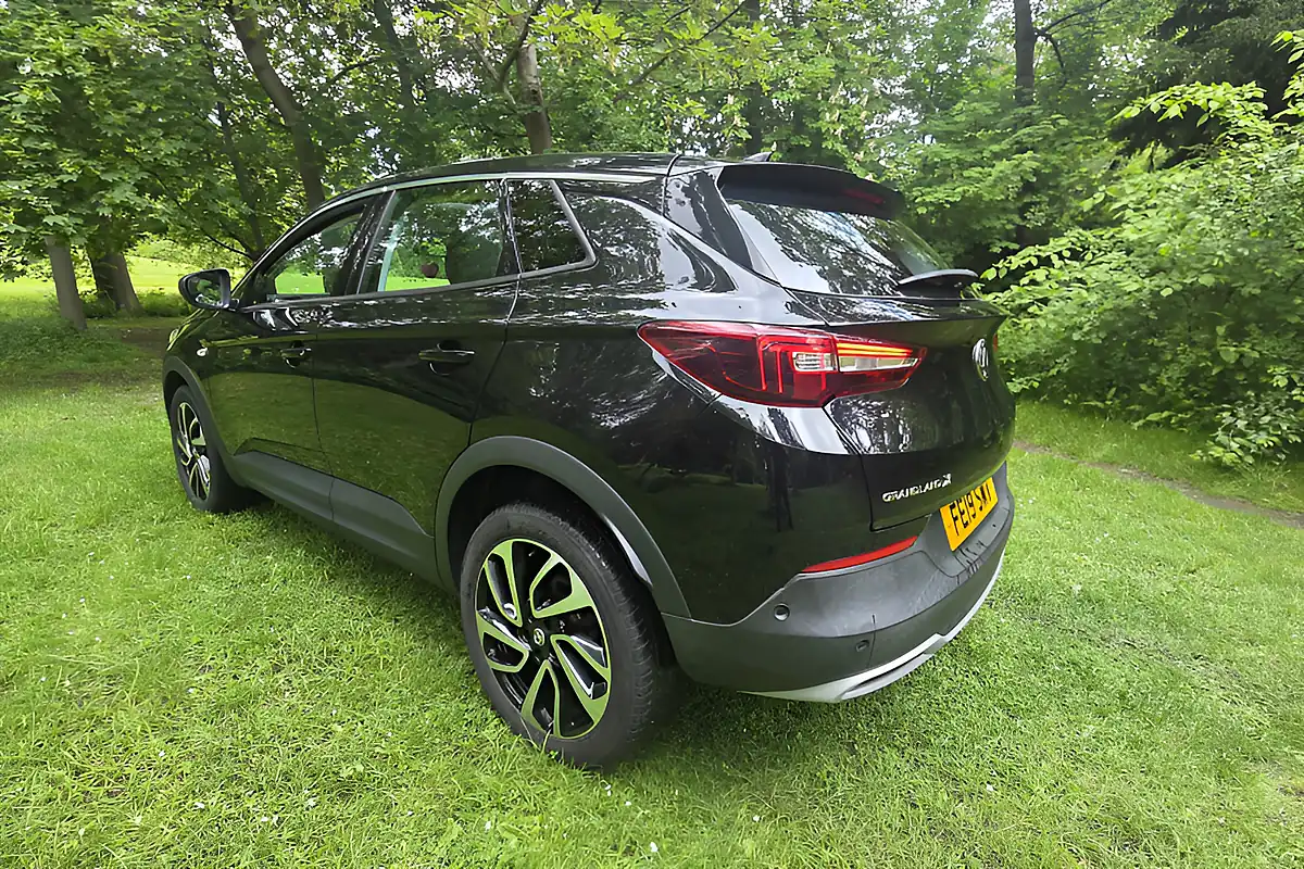 Used 2019 Vauxhall Grandland X Elite Nav Black - Interior and Exterior details 6
