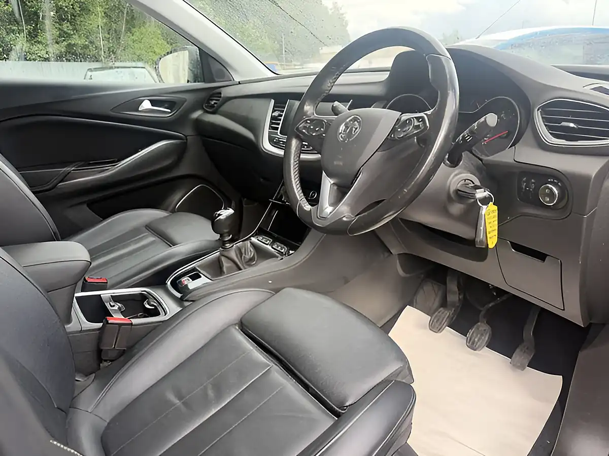 Used 2019 Vauxhall Grandland X Elite Nav Black - Interior and Exterior details 14