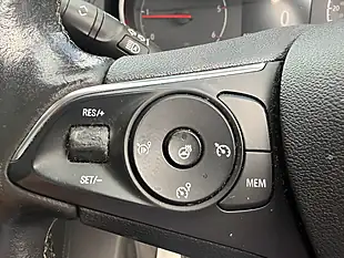 Used 2019 Vauxhall Grandland X Elite Nav Black - Interior and Exterior details 17