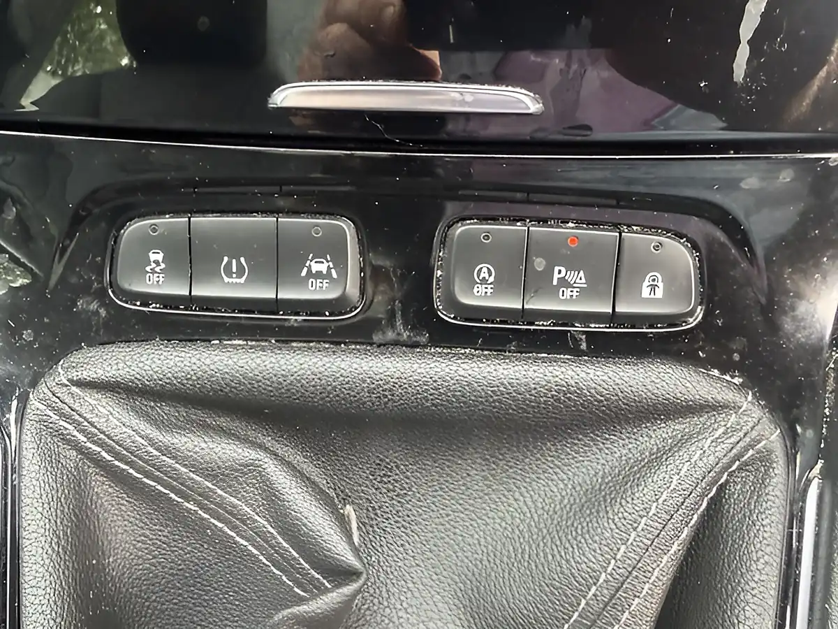 Used 2019 Vauxhall Grandland X Elite Nav Black - Interior and Exterior details 18