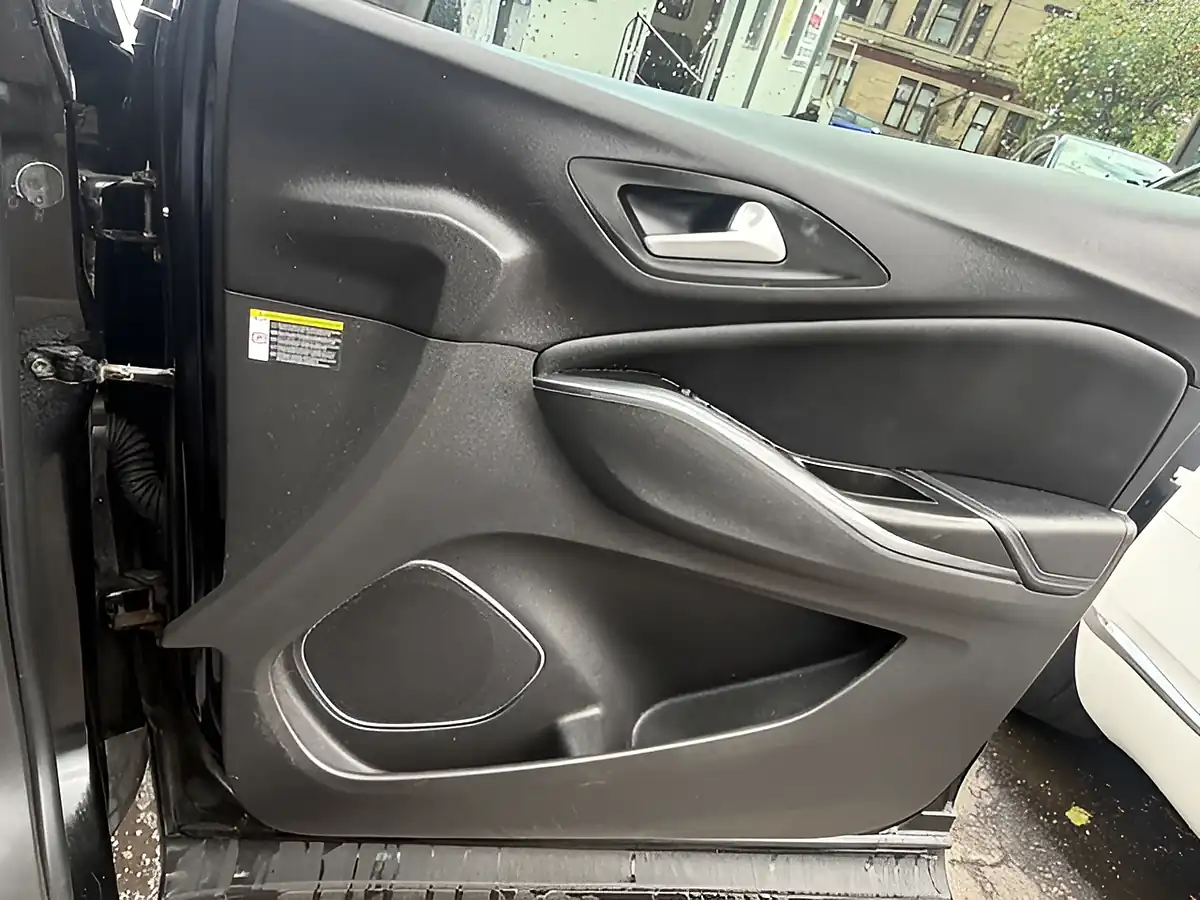Used 2019 Vauxhall Grandland X Elite Nav Black - Interior and Exterior details 19
