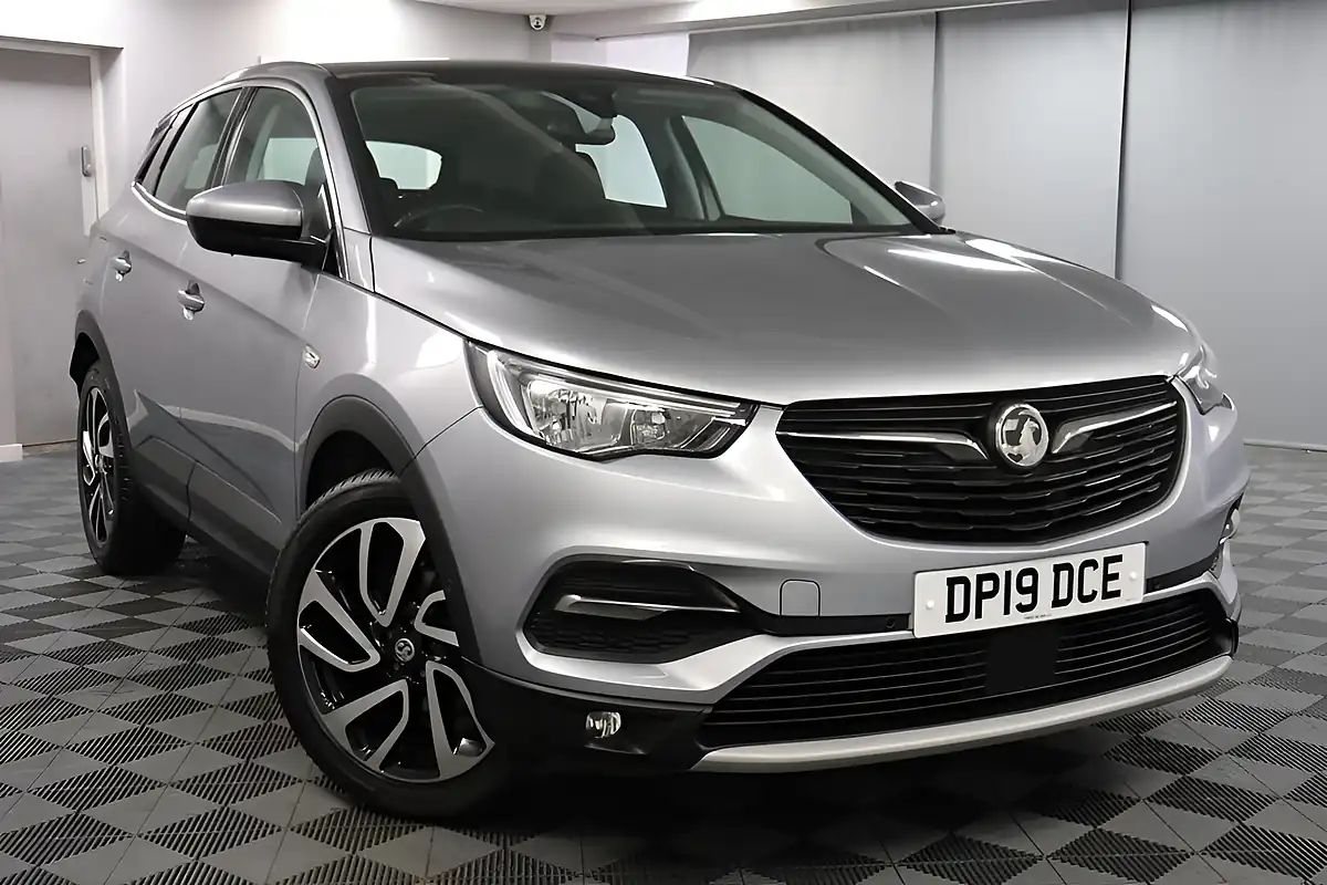 Used 2019 Vauxhall Grandland X Elite Nav S/S Grey - Interior and Exterior details 17
