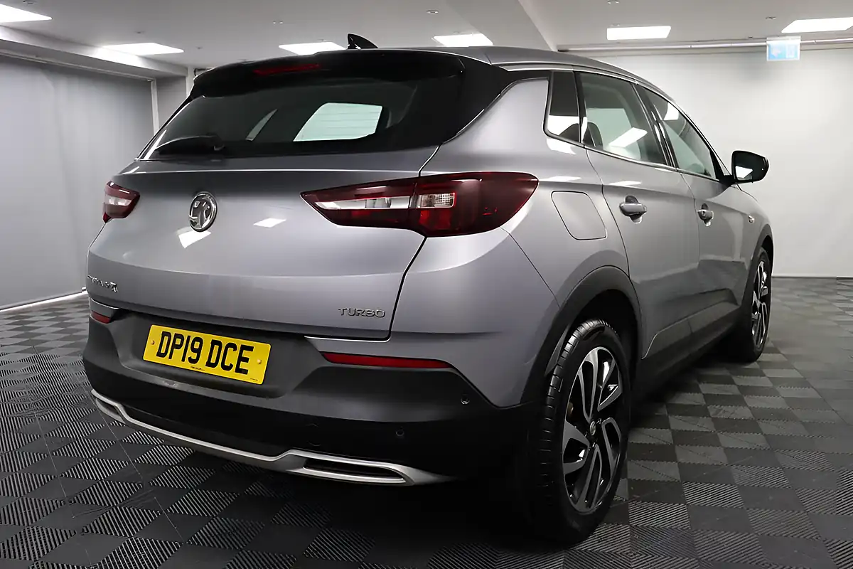 Used 2019 Vauxhall Grandland X Elite Nav S/S Grey - Interior and Exterior details 9