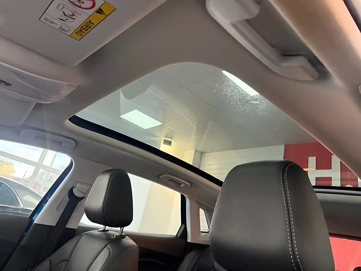 Used 2019 Vauxhall Grandland X Elite Nav Topaz Blue - Interior and Exterior details 17