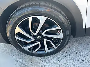 Used 2019 Vauxhall Grandland X Elite Nav White - Interior and Exterior details 12