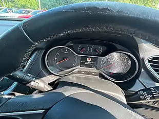 Used 2019 Vauxhall Grandland X Elite Nav White - Interior and Exterior details 15