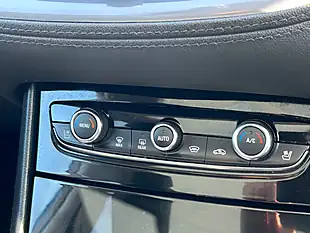 Used 2019 Vauxhall Grandland X Elite Nav White - Interior and Exterior details 17
