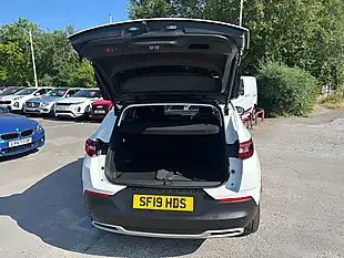 Used 2019 Vauxhall Grandland X Elite Nav White - Interior and Exterior details 5