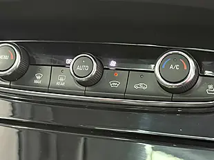 Used 2019 Vauxhall Grandland X Elite Nav White - Interior and Exterior details 17