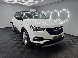 Used 2019 Vauxhall Grandland X Elite Nav White - Interior and Exterior details 6