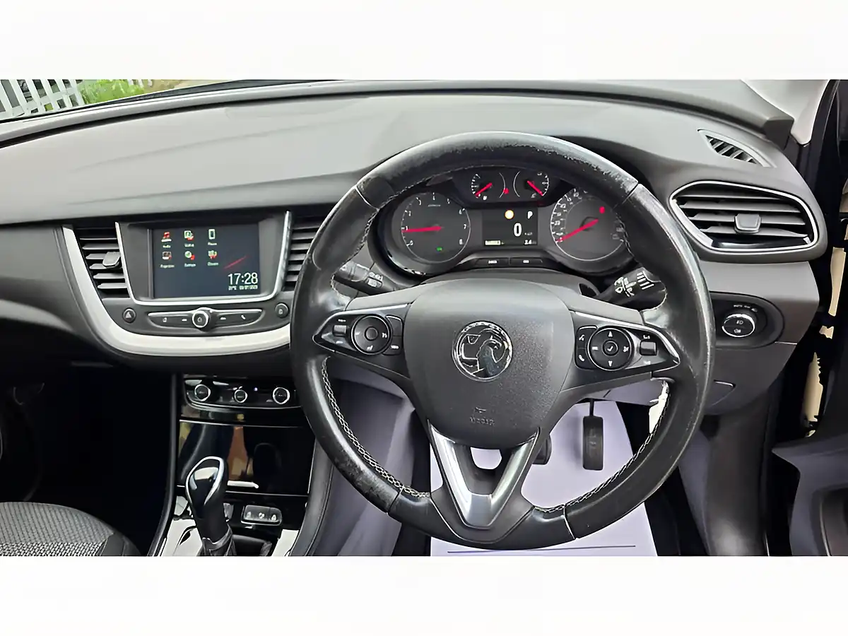Used 2019 Vauxhall Grandland X Se Black - Interior and Exterior details 14