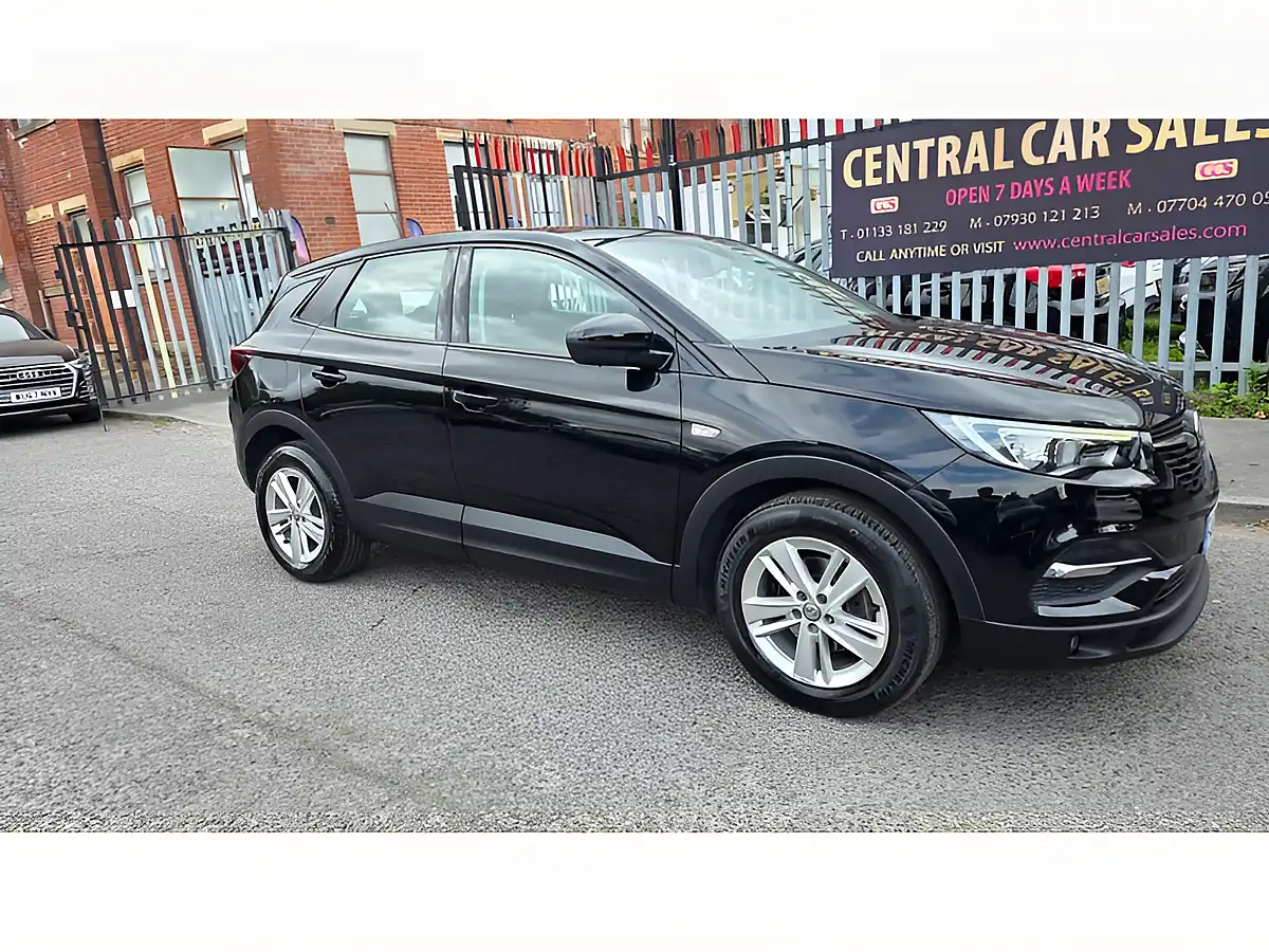 Used 2019 Vauxhall Grandland X Se Black - Interior and Exterior details 3