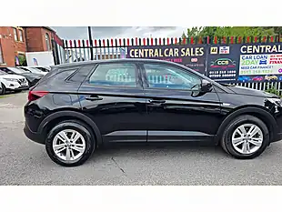 Used 2019 Vauxhall Grandland X Se Black - Interior and Exterior details 8
