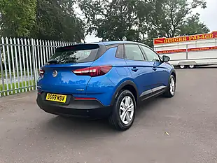 Used 2019 Vauxhall Grandland X Se Grey - Interior and Exterior details 4