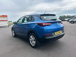 Used 2019 Vauxhall Grandland X Se Grey - Interior and Exterior details 5