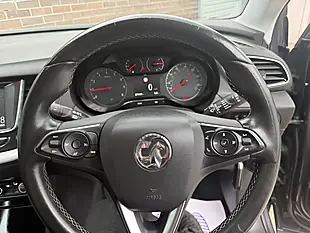 Used 2019 Vauxhall Grandland X Se Grey - Interior and Exterior details 16