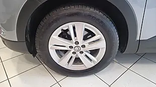 Used 2019 Vauxhall Grandland X Se Grey - Interior and Exterior details 14