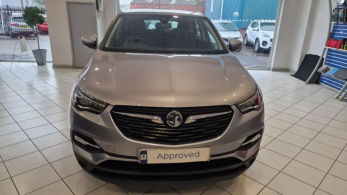 Used 2019 Vauxhall Grandland X Se Grey - Interior and Exterior details 2