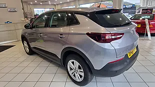 Used 2019 Vauxhall Grandland X Se Grey - Interior and Exterior details 4