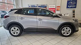 Used 2019 Vauxhall Grandland X Se Grey - Interior and Exterior details 7