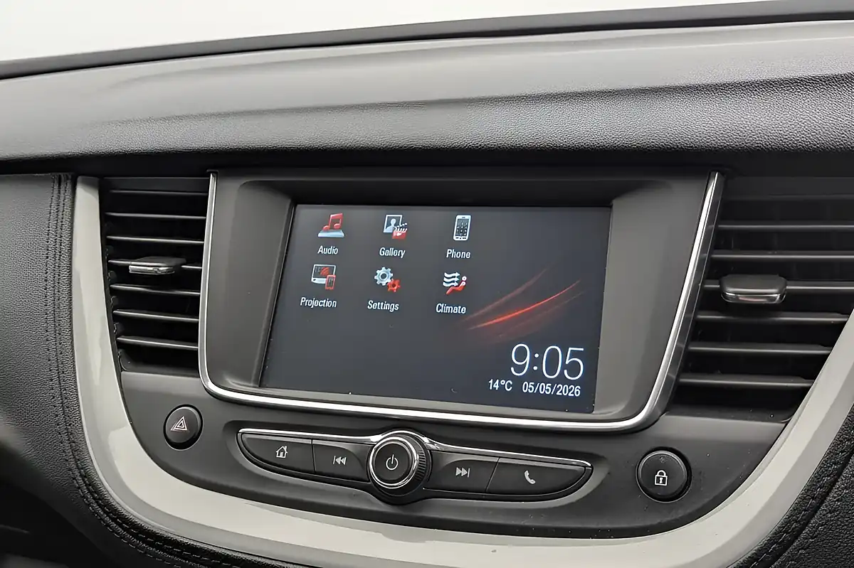 Used 2019 Vauxhall Grandland X Se Grey - Interior and Exterior details 10
