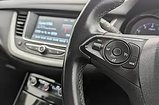 Used 2019 Vauxhall Grandland X Se Grey - Interior and Exterior details 11