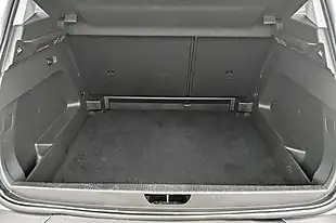 Used 2019 Vauxhall Grandland X Se Grey - Interior and Exterior details 17