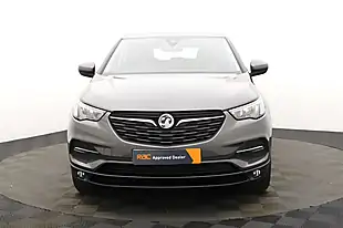 Used 2019 Vauxhall Grandland X Se Grey - Interior and Exterior details 7