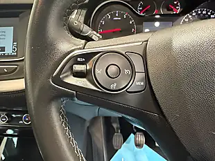 Used 2019 Vauxhall Grandland X Se Topaz Blue - Interior and Exterior details 16