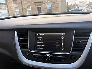 Used 2019 Vauxhall Grandland X Se White - Interior and Exterior details 8