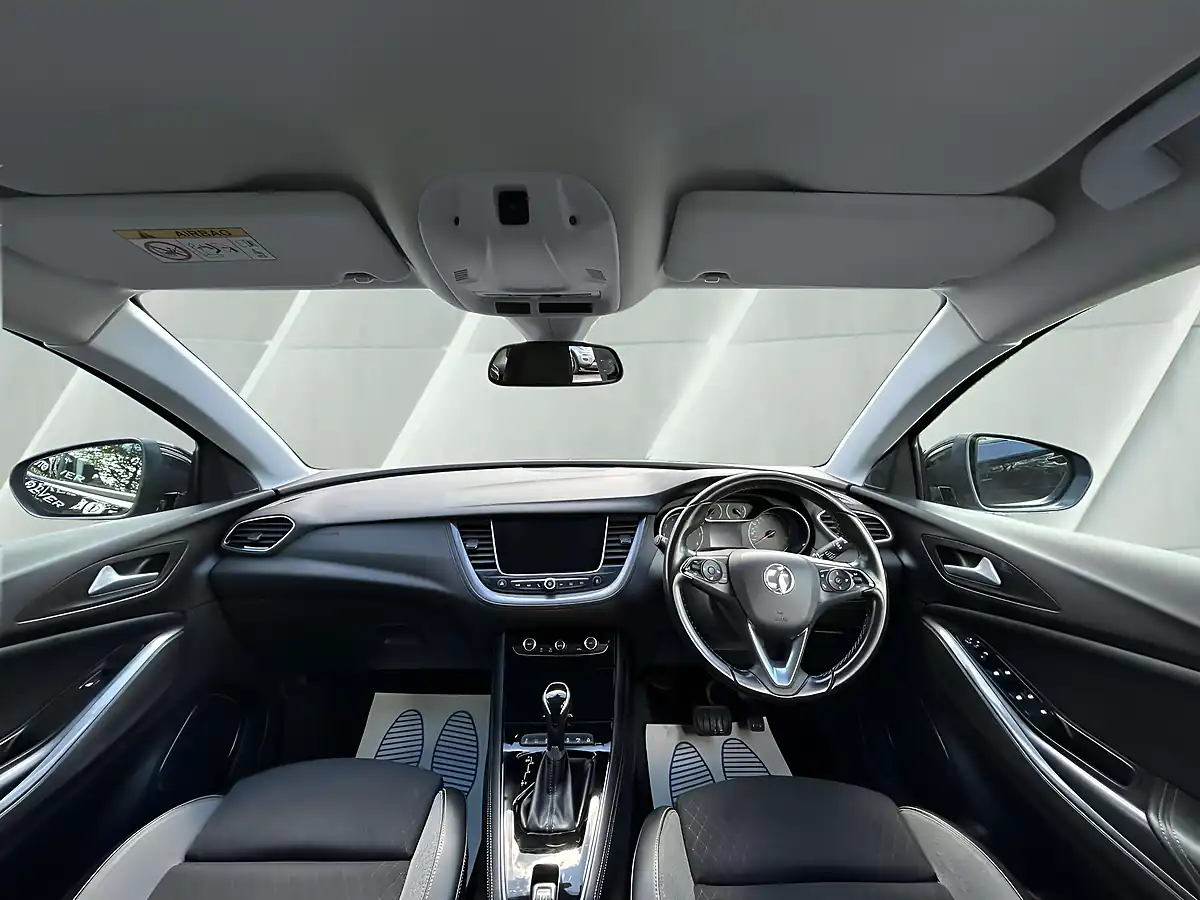 Used 2019 Vauxhall Grandland X Sport Nav Black - Interior and Exterior details 12