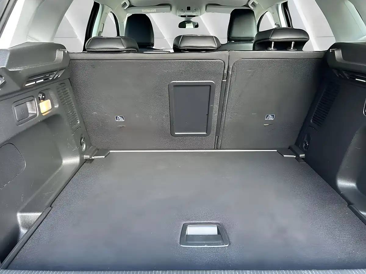 Used 2019 Vauxhall Grandland X Sport Nav Black - Interior and Exterior details 18