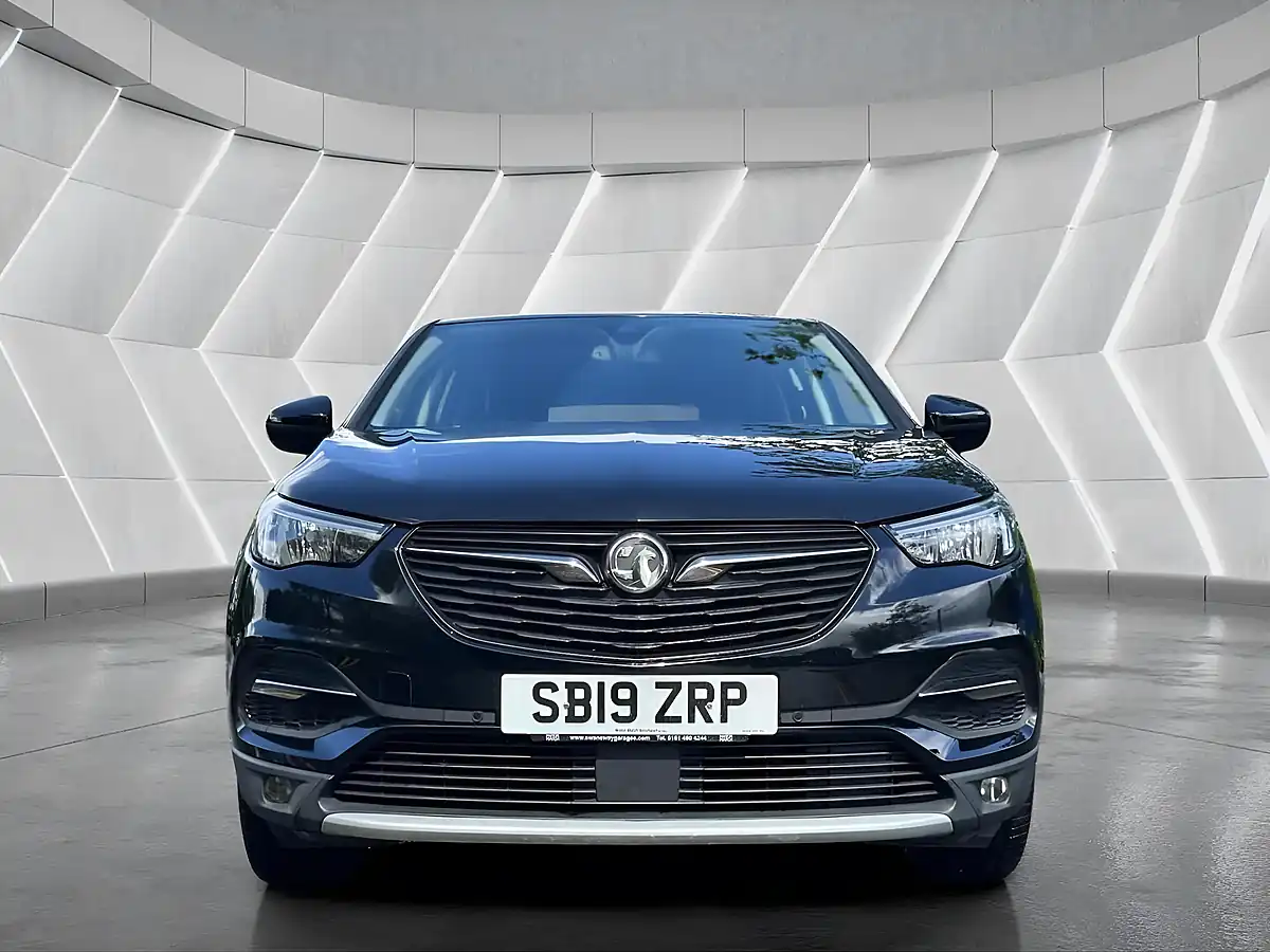 Used 2019 Vauxhall Grandland X Sport Nav Black - Interior and Exterior details 3