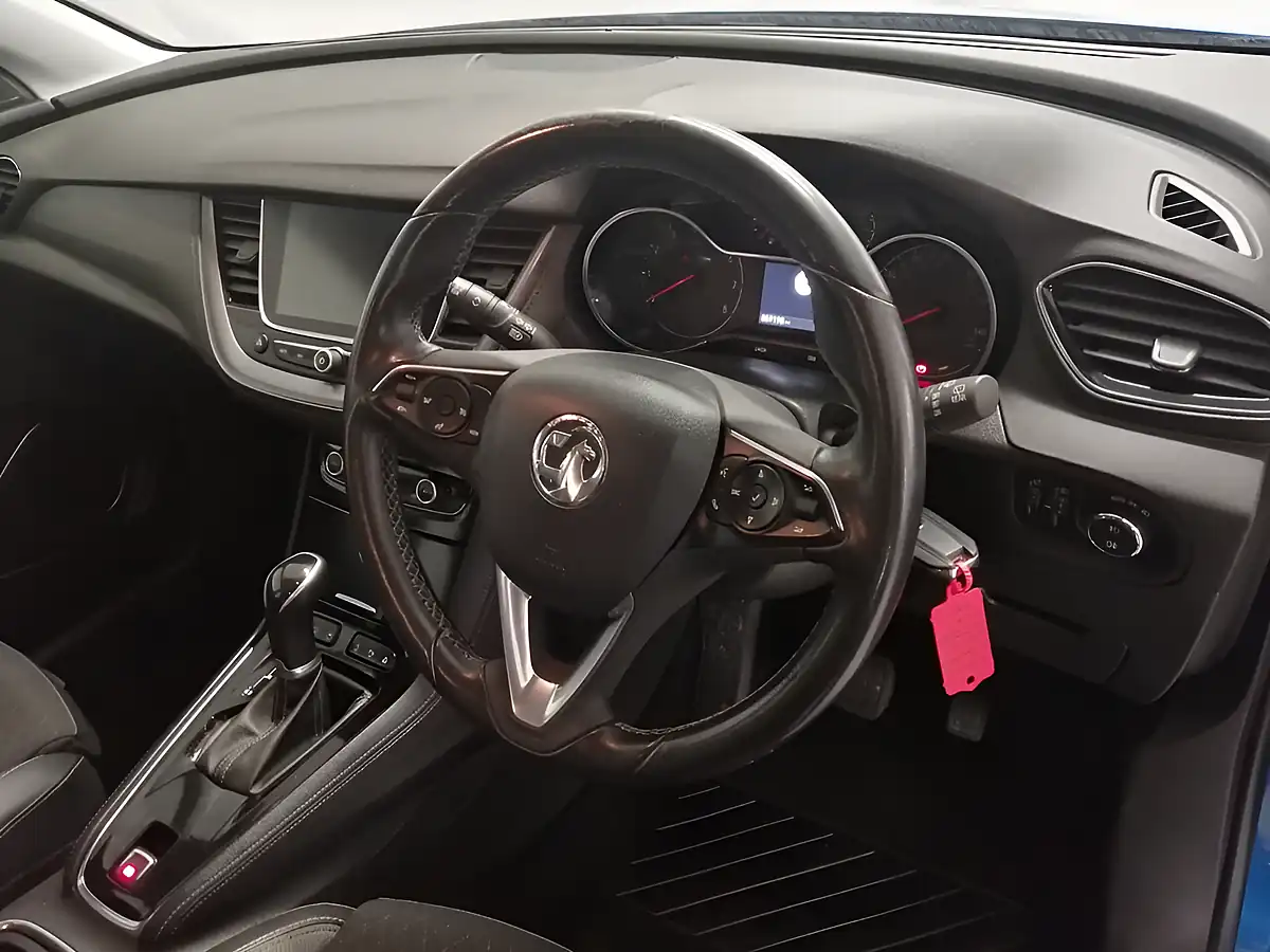 Used 2019 Vauxhall Grandland X Sport Nav Blue - Interior and Exterior details 6