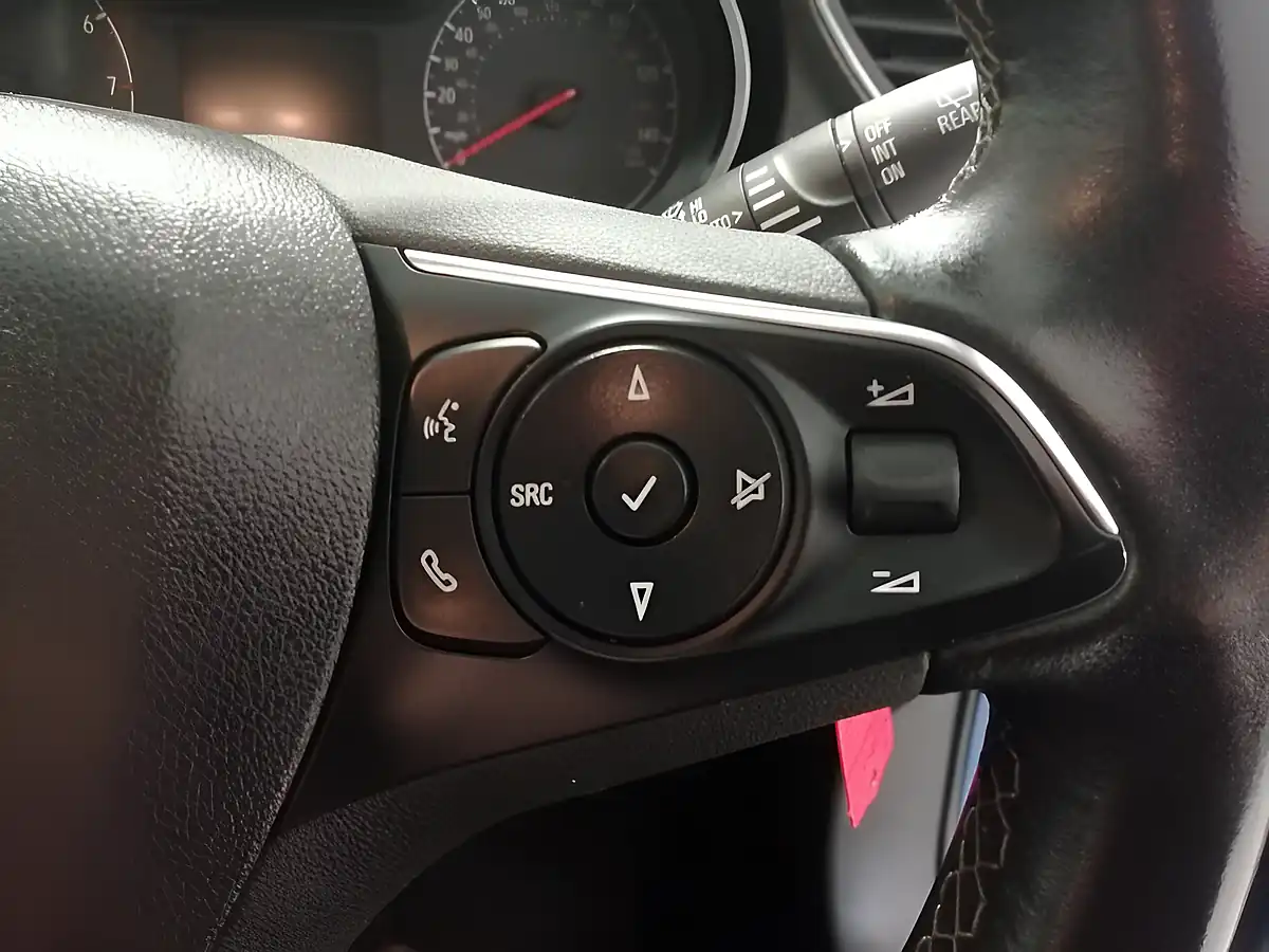Used 2019 Vauxhall Grandland X Sport Nav Blue - Interior and Exterior details 9
