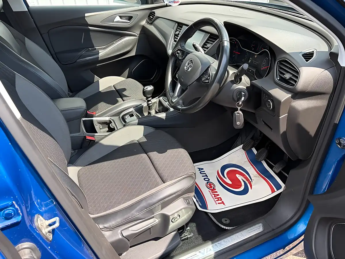 Used 2019 Vauxhall Grandland X Sport Nav Blue - Interior and Exterior details 12