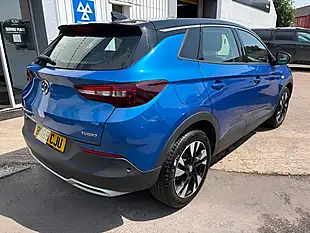 Used 2019 Vauxhall Grandland X Sport Nav Blue - Interior and Exterior details 8