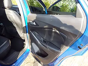 Used 2019 Vauxhall Grandland X Sport Nav Blue - Interior and Exterior details 11