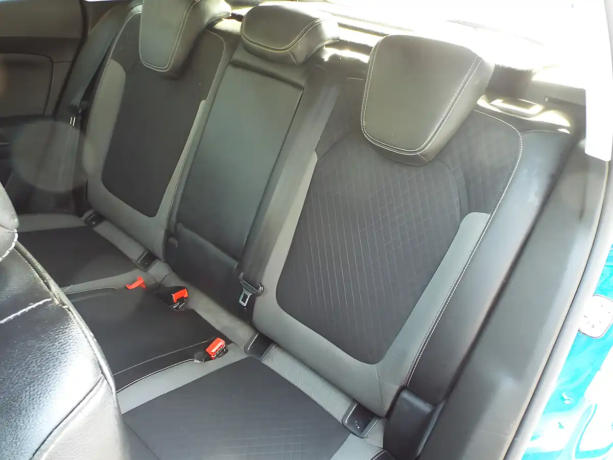 Used 2019 Vauxhall Grandland X Sport Nav Blue - Interior and Exterior details 15